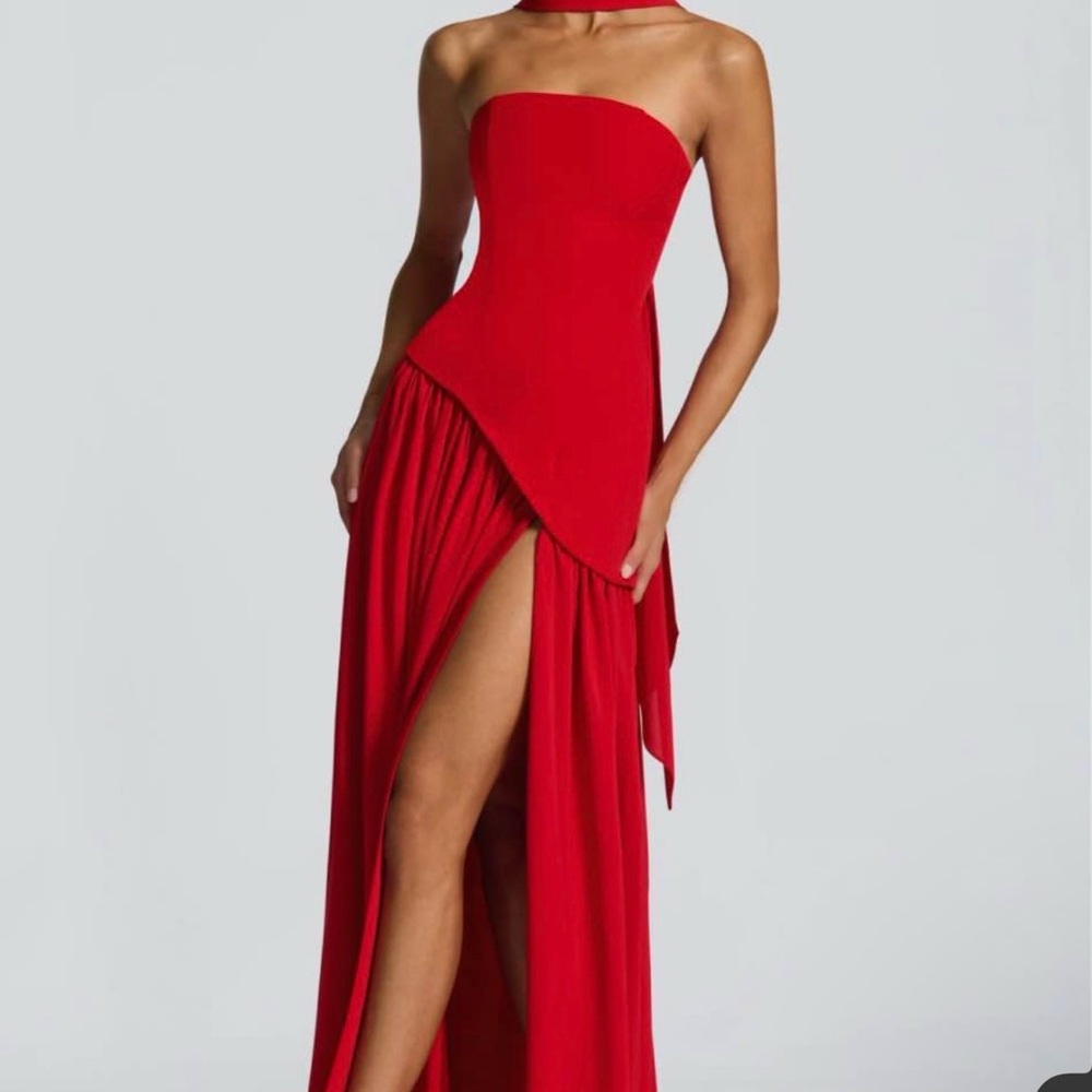 Chic Strapless Red Evening Dress
